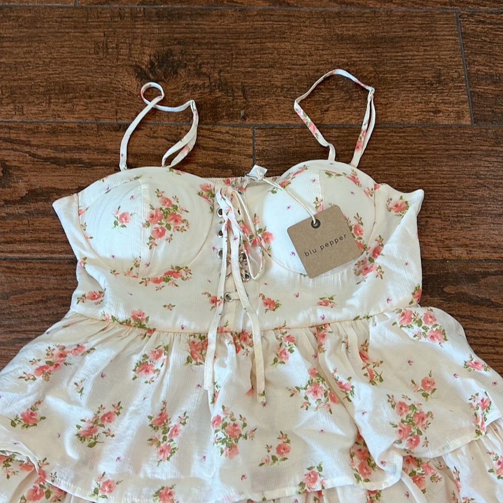 Blu Pepper Cream Floral Tiered Corset Style Mini Dress NWT - Picture 6 of 12